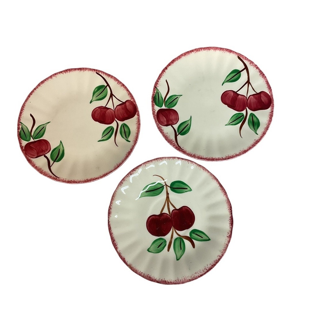 Vintage Blue Ridge Southern Pottery Plates In The "Crab Apple" Pattern Decor OS